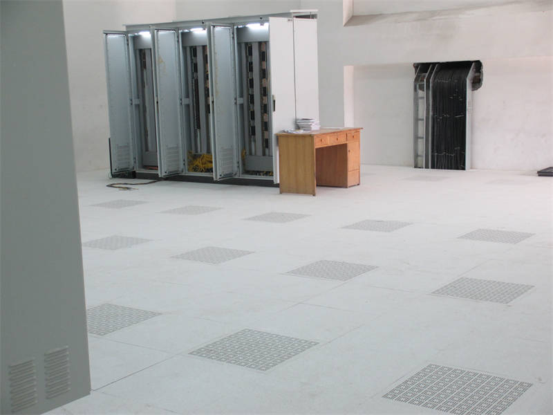 防静电地板_三防抗静电地板服务始终如一