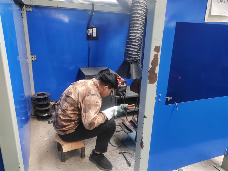 虎振焊接专业培训学校氩弧焊二保焊培训地址