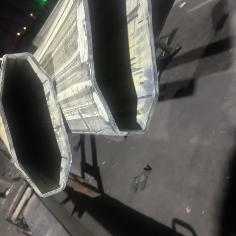 201不锈钢镀锌六角管欢迎来电