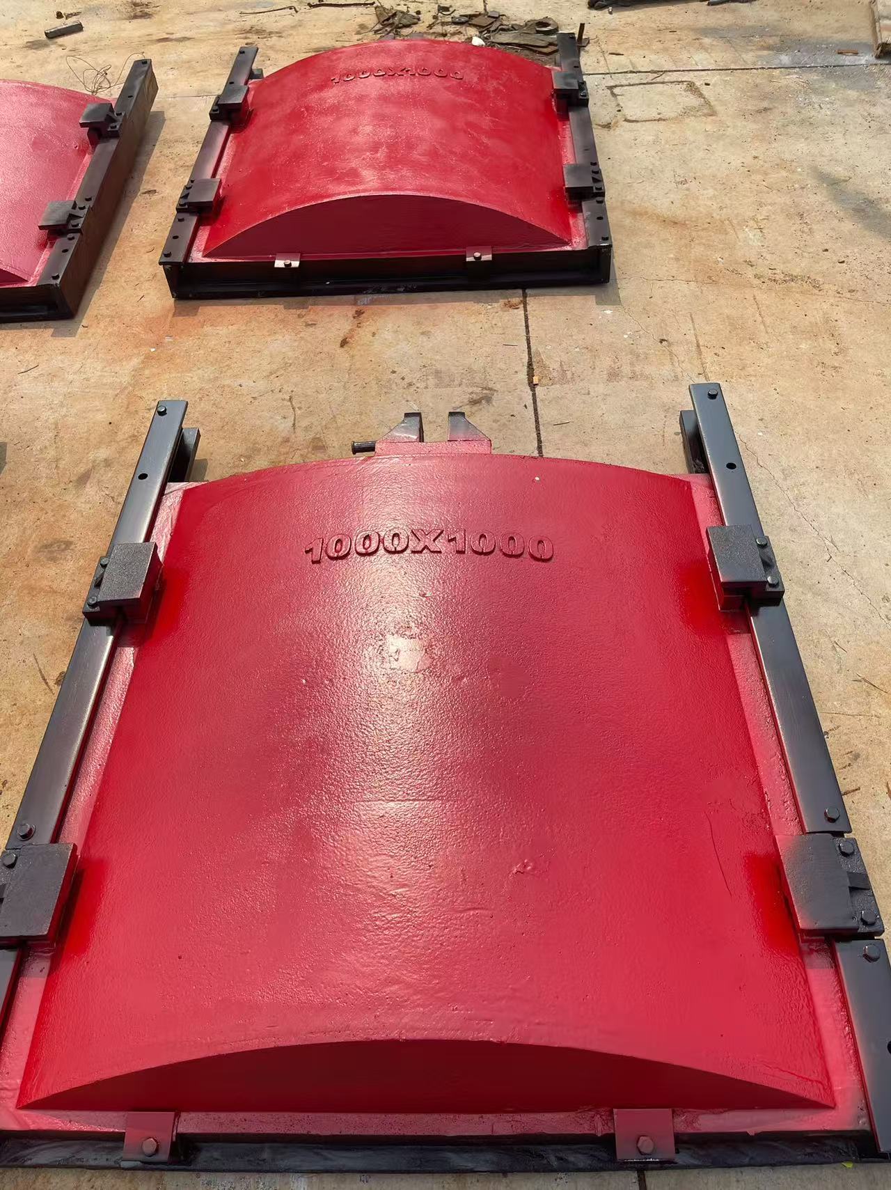 铸铁镶铜闸门-手动启闭机闸门经久耐用本土供应商