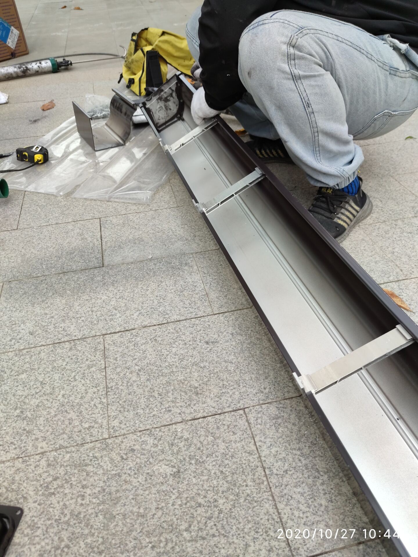 铝合金雨水管产品案例