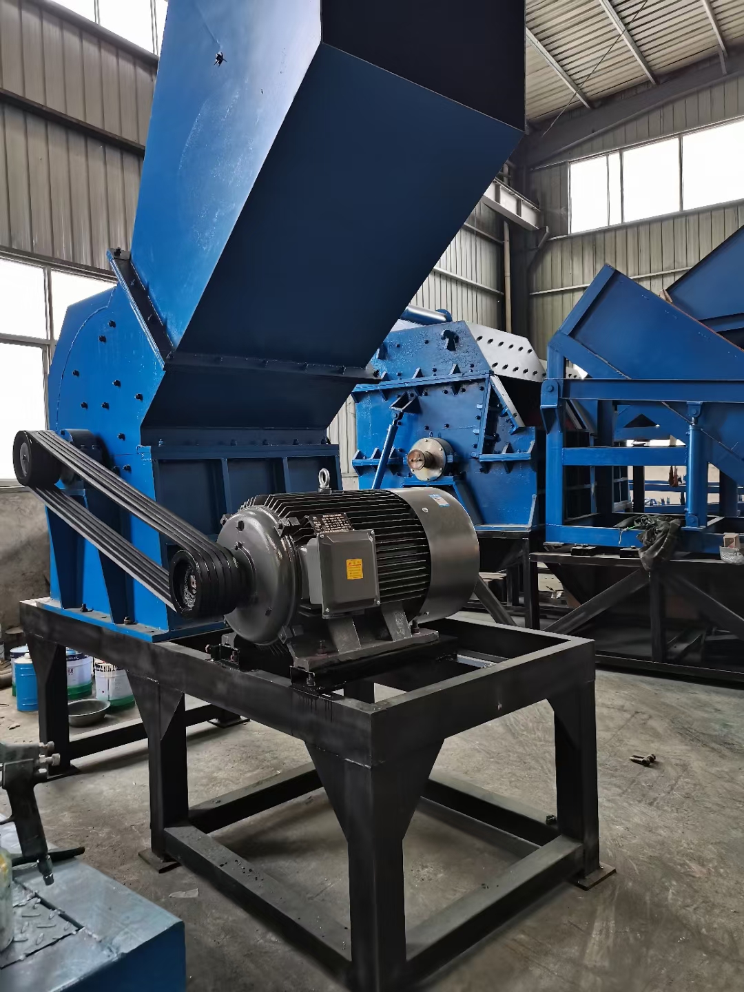 破碎机废铁打球机价格透明常年供应